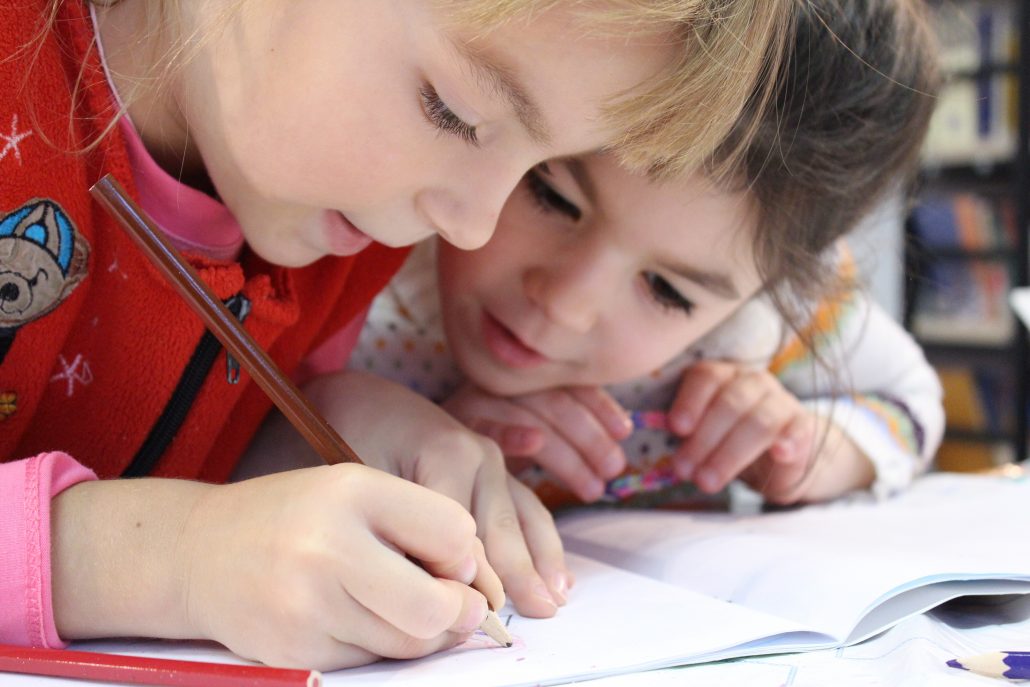 Autoestima: ¿Cómo impulsar niños y niñas más felices y seguros? Autoestima: ¿Cómo impulsar niños y niñas más felices y seguros?